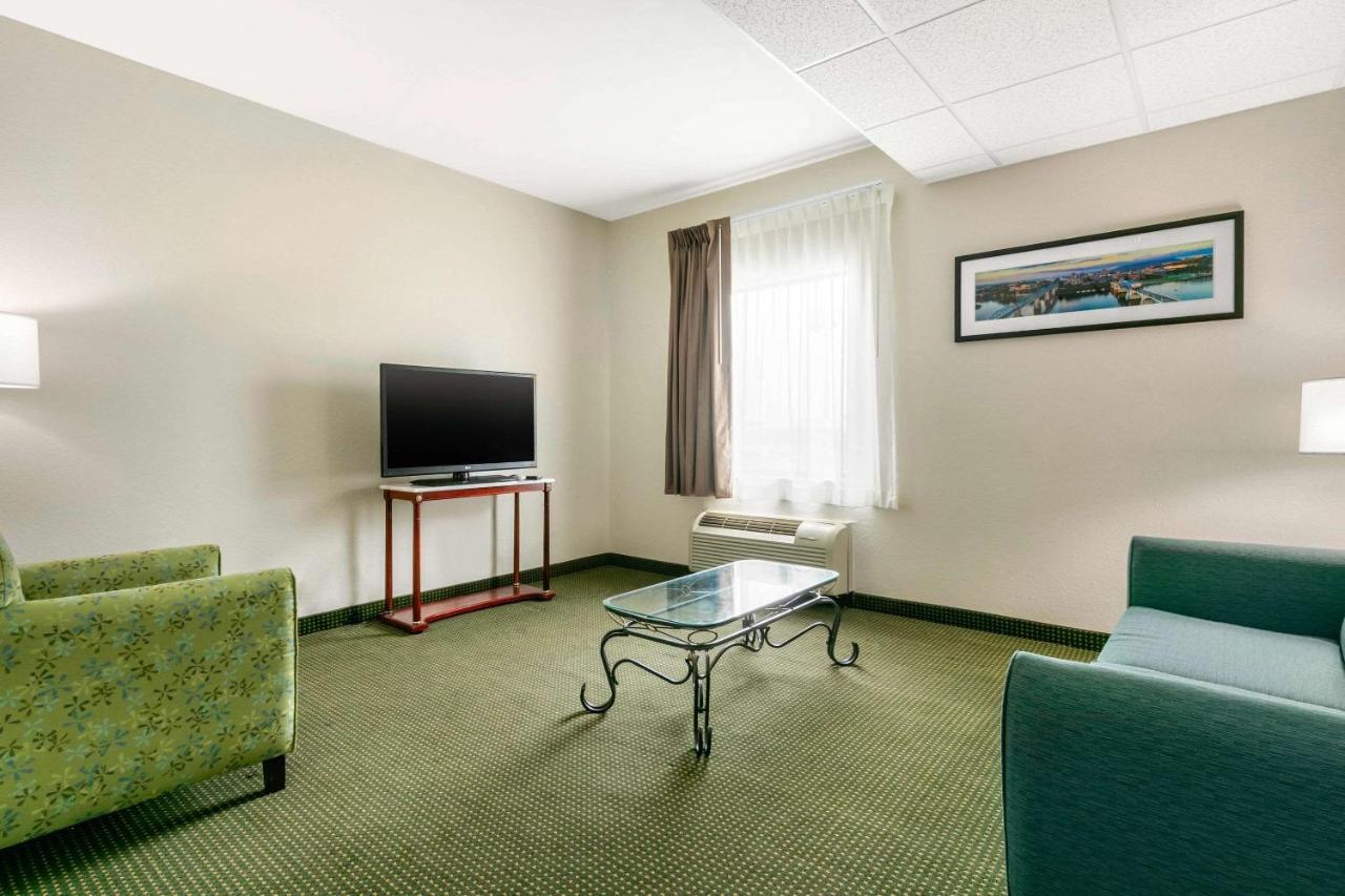 Quality Inn Монтигл Экстерьер фото