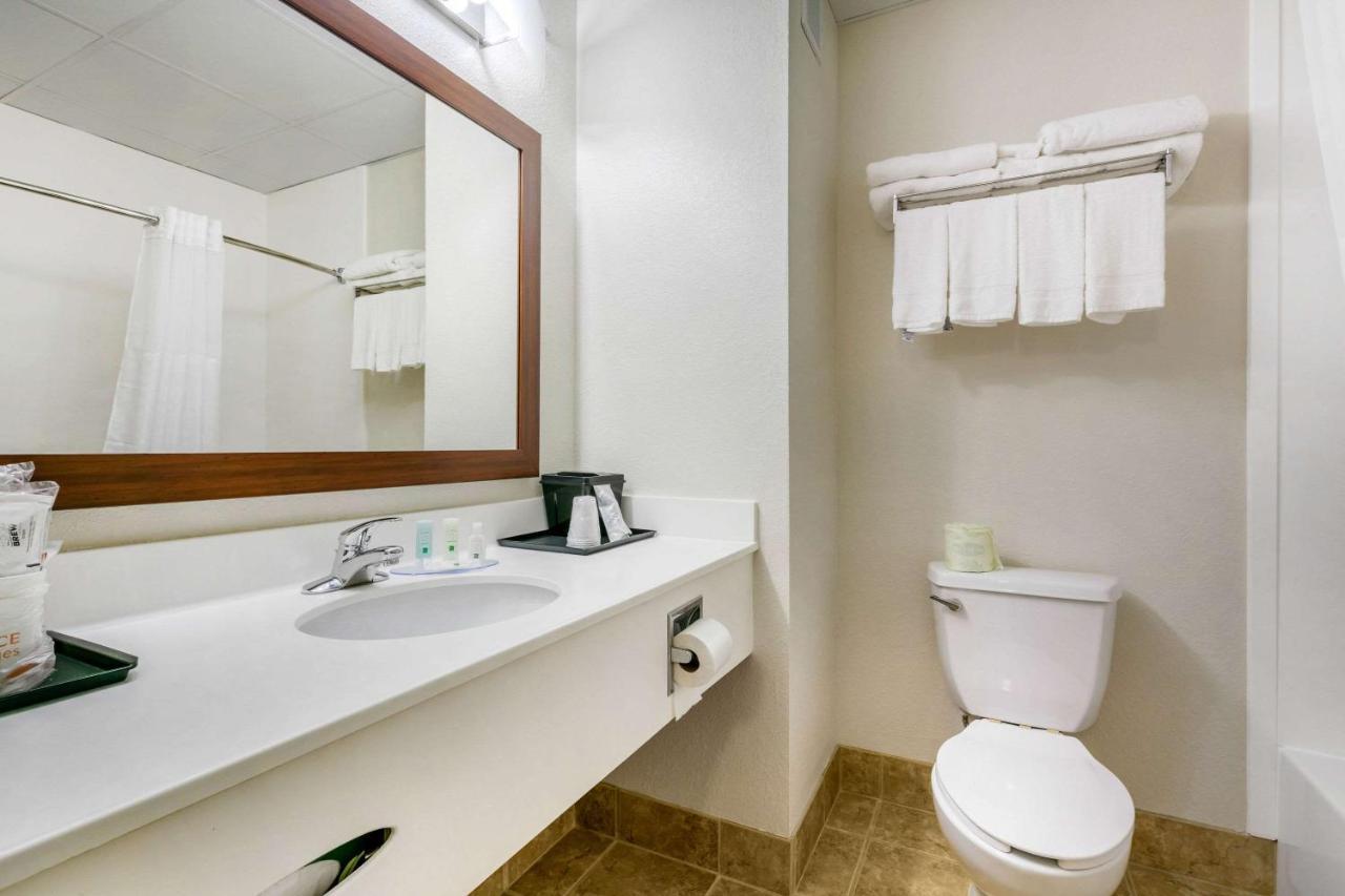 Quality Inn Монтигл Экстерьер фото